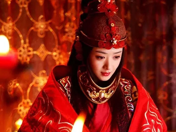 Mỹ nhân kỳ lạ nhất quyết lấy người ăn mày trên đường làm chồng, không ngờ trở thành hoàng hậu