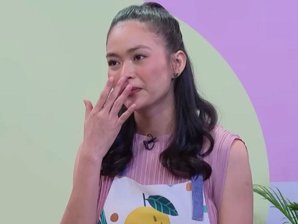 Mâu Thủy bật khóc kể chuyện khủng hoảng sau sinh, phải cầu cứu mẹ chồng giúp đỡ