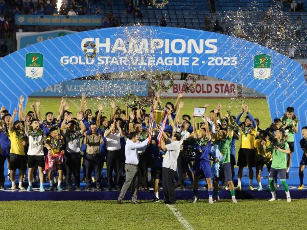 Quảng Nam vô địch giải hạng Nhất, trở lại V-League