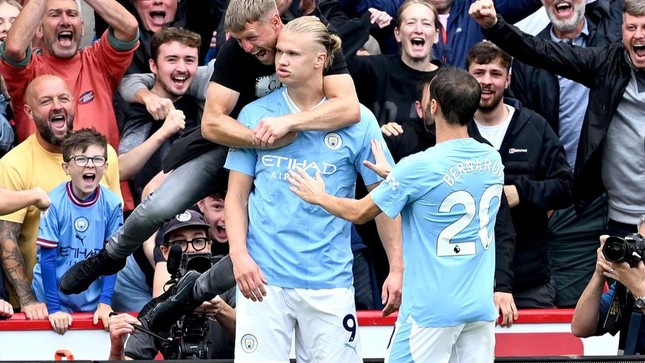 Man City giành 3 điểm, giúp Pep Guardiola lập kỷ lục