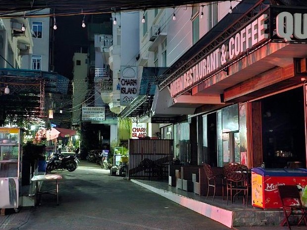 Tàu va vào đường dây điện 35KV, toàn đảo Cát Bà mất điện