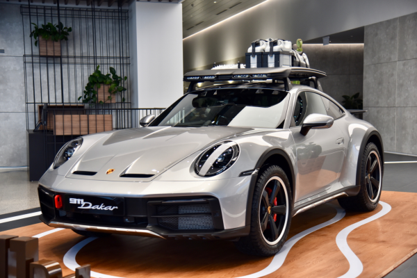 Xuất hiện Porsche 911 Dakar đầu tiên tại Việt Nam, giá hàng chục tỷ đồng