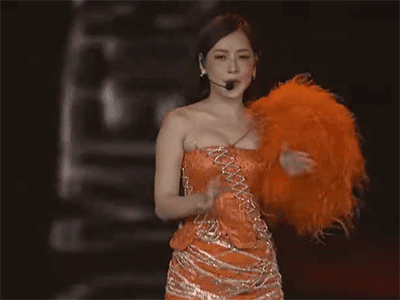 Chi Pu có màn tái xuất sân khấu ấn tượng tại Chung kết Miss Grand Vietnam 2023