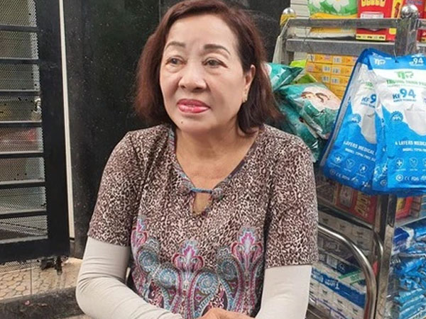 Chủ nhà trọ thất thần, suýt ngất xỉu khi hay tin 2 cô gái trẻ tử vong sau vụ cháy