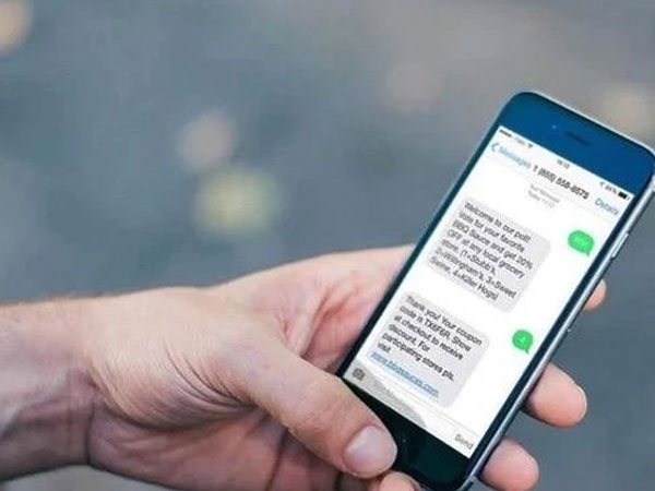 Ngân hàng đua nhau tăng phí sms, người tiêu dùng thông minh phải làm gì?