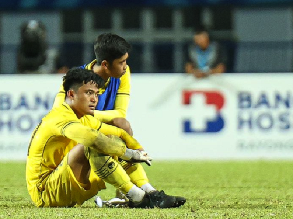 Thủ môn U23 Indonesia đá hỏng luân lưu trước Việt Nam: 'HLV bảo tôi đá, tôi biết phải làm sao'