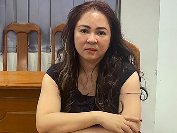 Luật sư muốn tòa công nhận ông Đức Hiển là bị hại của bà Nguyễn Phương Hằng