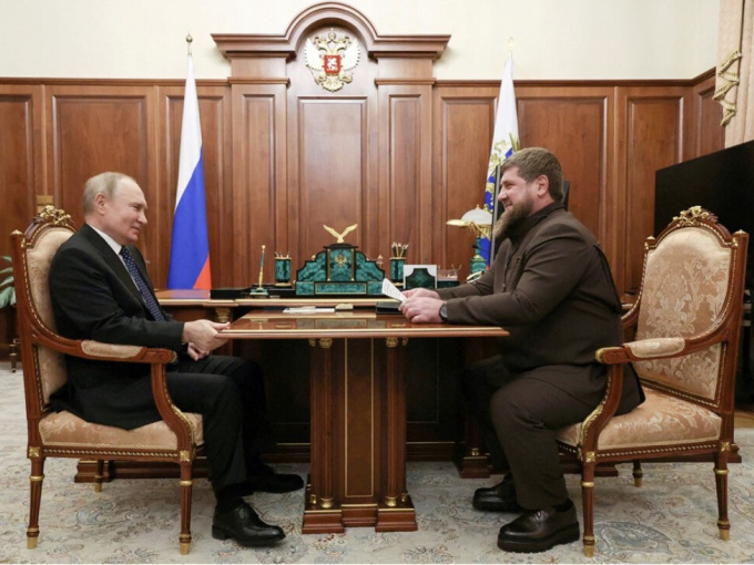 Lãnh đạo Chechnya tuyên bố sẵn sàng hy sinh mạng sống vì Tổng thống Putin