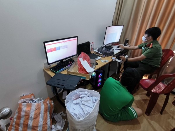 Triệt phá 2 đường dây mua bán dữ liệu cá nhân và tài khoản ngân hàng