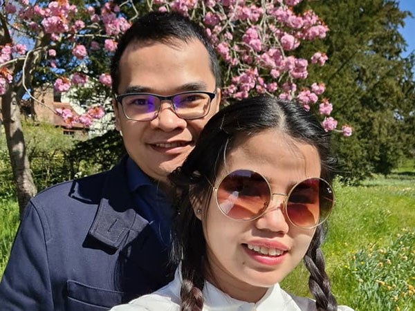 Cô nàng kém sắc gạt hết dàn mỹ nhân trường Y, tán đổ chàng bác sĩ, được đón sang London làm bà chủ