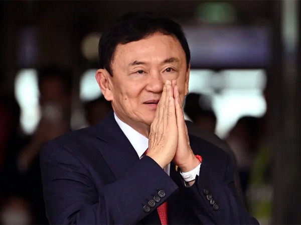 Quốc vương Thái Lan giảm án tù cho ông Thaksin