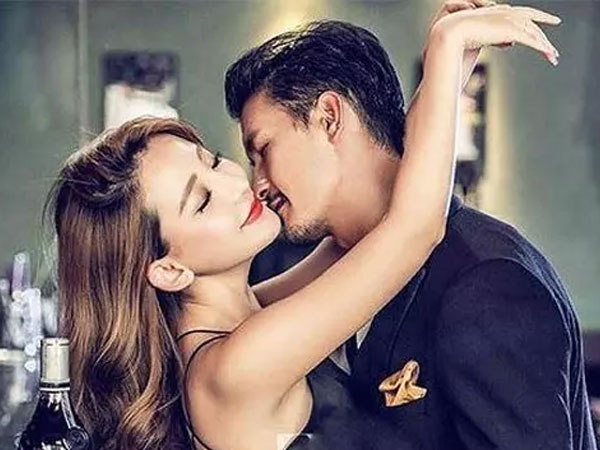 Chồng đi tập thể dục tới 2 giờ sáng vẫn chưa về, vợ kiểm tra camera phát hiện sự thật bàng hoàng