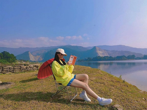 Nghỉ lễ 2/9, đến hồ nước tuyệt đẹp cách Hà Nội 40km cắm trại mùa thu
