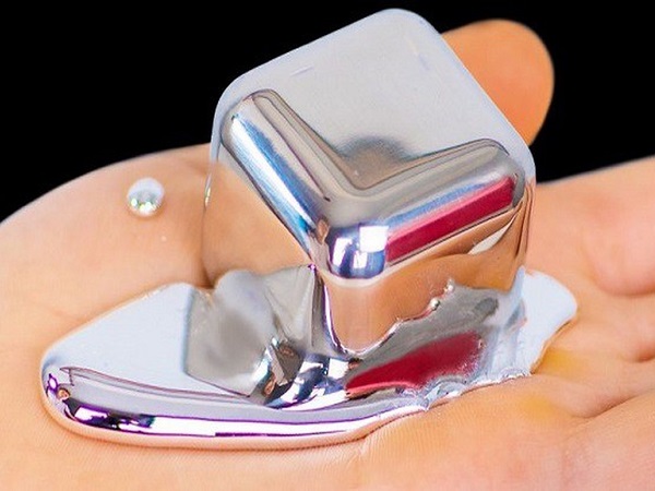 Bí mật về kim loại 'quý hơn vàng' cả thế giới đang săn lùng