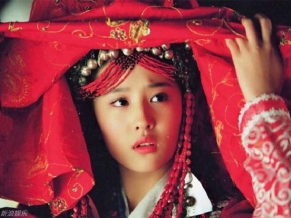 Mỹ nhân kỳ lạ nhất quyết lấy người ăn mày trên đường làm chồng, không ngờ trở thành hoàng hậu