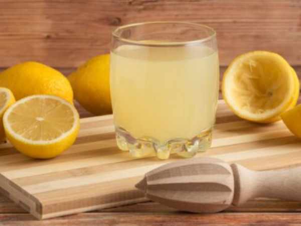 Tranh thủ kỳ nghỉ làm sạch ruột bằng nước cốt chanh: Bác sĩ nói gì?