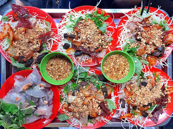 5 con phố thiên đường ẩm thực ở Hà Nội cho người lười đi chơi xa
