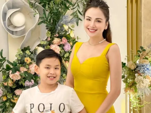 Bị mỉa mai khi bán hàng online, hoa hậu Diễm Hương đáp trả tinh tế