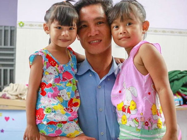 10 năm trôi qua, cuộc sống của hai đứa trẻ bị trao nhầm ở Bình Phước hiện giờ ra sao?