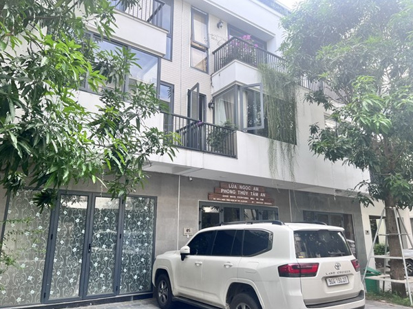 Nhà liền kề, biệt thự tiếp tục giảm giá ở các khu sốt nóng