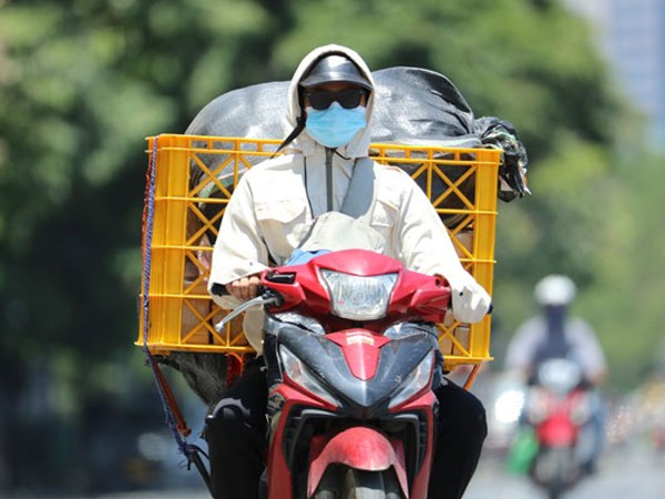 Miền Bắc nắng nóng trước khi đón mưa cực lớn