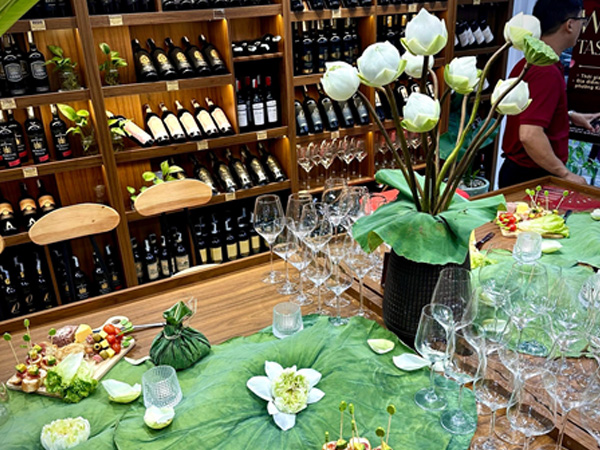 WineRuva liên tục tổ chức chương trình Wine Tasting - Thử vang miễn phí