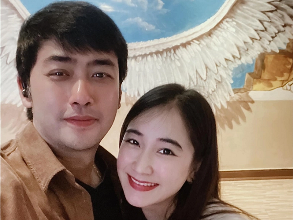 Nam diễn viên đóng công an nhiều nhất màn ảnh, bỏ phố về quê, sống hạnh phúc bình yên bên vợ kém 11 tuổi