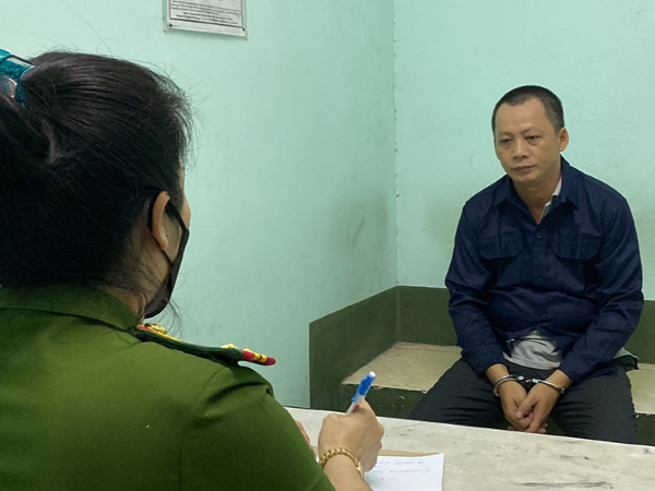 Bắt nhóm Trật tự đô thị nhận hối lộ của tiểu thương chợ đầu mối ở TP.HCM