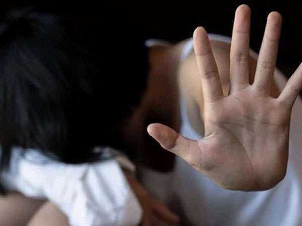 Gã đàn ông tấn công tình dục bạn gái trên xe ô tô và cái kết