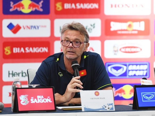 HLV Troussier: 'Các trận giao hữu sẽ là thử nghiệm để có đội hình mạnh nhất cho vòng loại World Cup'