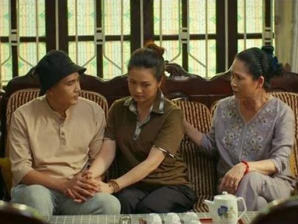 Gia Đình Mình Vui Bất Thình Lình: Khải tái xuất giữa lúc Trâm Anh có em bé