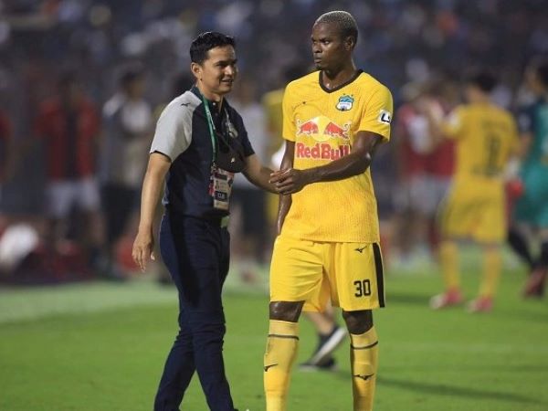 HAGL thanh lý hợp đồng tiền đạo ngoại 3 năm ghi 7 bàn