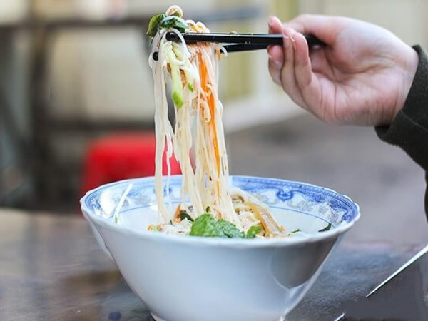 Từ vụ ngộ độc bún ở Điện Biên: Ai hay ăn bún nhất định phải biết điều này để bảo vệ dạ dày, gan và thận