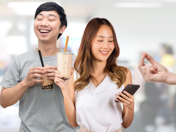 Sếp Trung Quốc bị chê cười vì đòi lại tiền trà sữa chiêu đãi nhân viên sau khi rời công ty