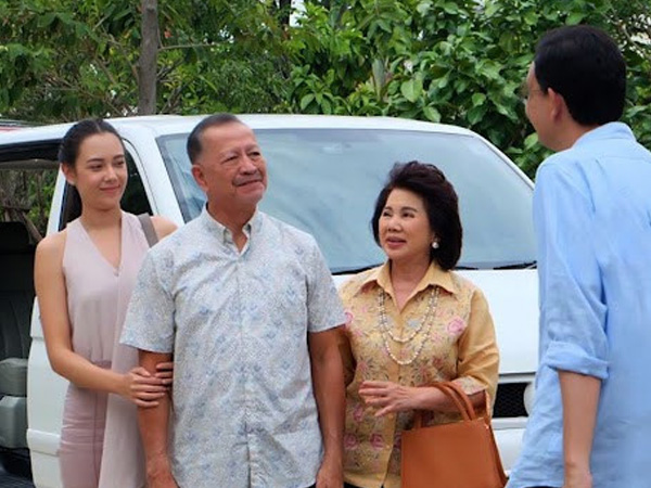 Vợ chồng tôi không giàu nhưng vẫn lập quỹ tiết kiệm cho bố mẹ 2 bên nội ngoại