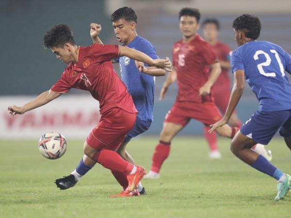 Video highlights U23 Việt Nam 2-2 U23 Singapore: Công làm thủ phá, ngắt chuỗi thăng hoa