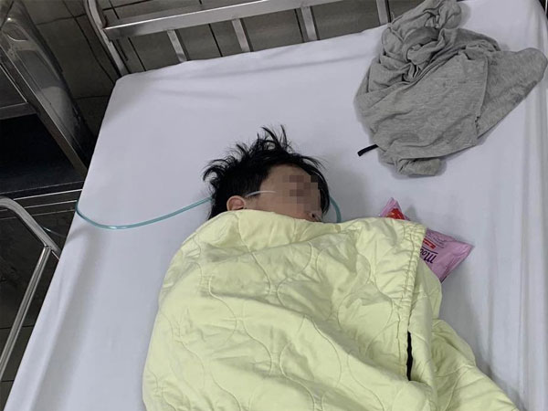 Cháy chung cư mini ở Khương Hạ: Bé trai cấp cứu ở bệnh viện Bạch Mai đã có bố đến nhận