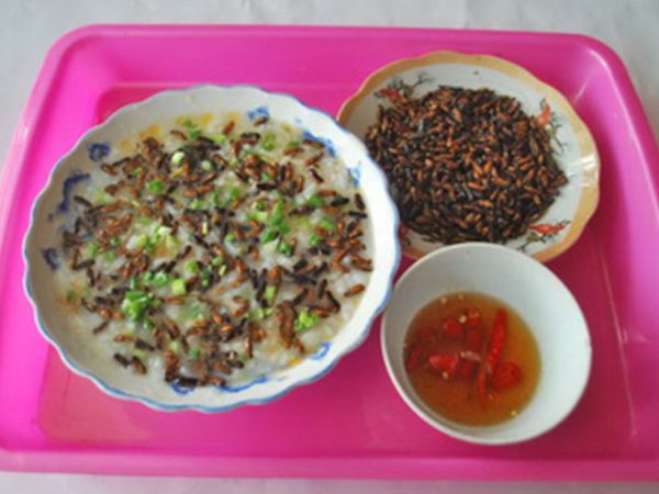 Đến Quảng Nam, thưởng thức món cháo mối cánh độc lạ của người Cơ Tu