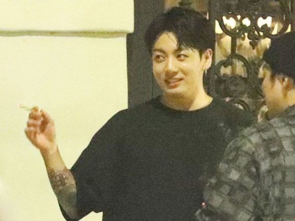 Từ vụ Jungkook (BTS) lộ ảnh hút thuốc, fan thất vọng khi nhớ lại phát ngôn năm xưa của idol