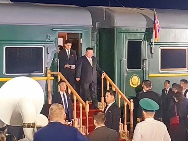 Ông Kim Jong-un được đón tiếp long trọng ở vùng Primorye - Nga