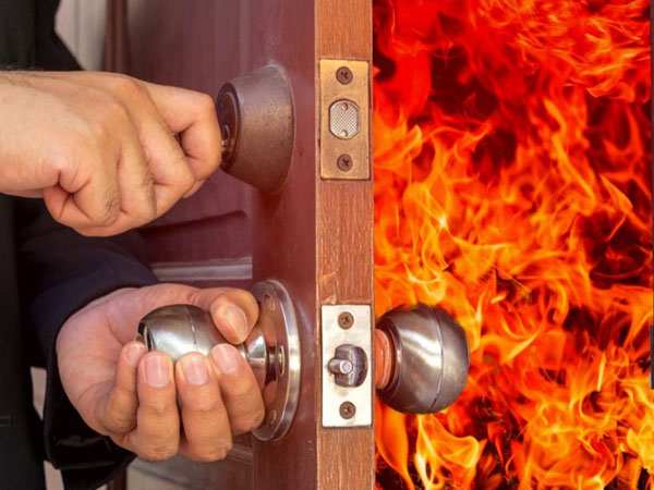 Những sai lầm kinh điển khi cố thoát thân khỏi đám cháy