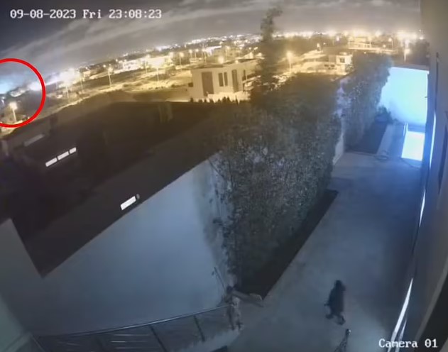 Ánh sáng bí ẩn nghi UFO xuất hiện ngay trước khi động đất Morocco xảy ra
