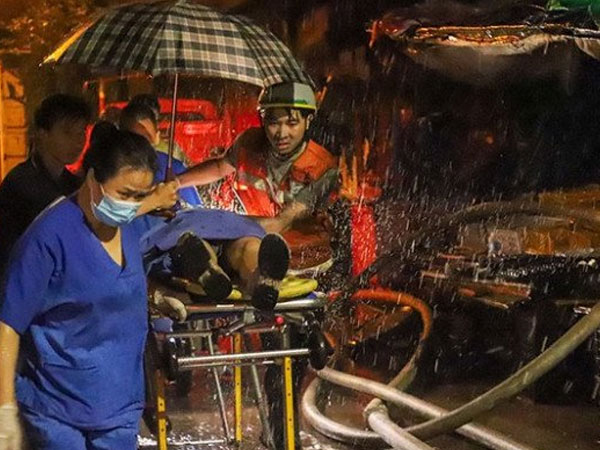 Đội trưởng đội cứu hộ vụ cháy chung cư mini: 'Có 2 tầng chết chóc, chúng tôi phải gỡ tay cặp đôi ôm nhau cùng tử nạn mới tách họ ra được'