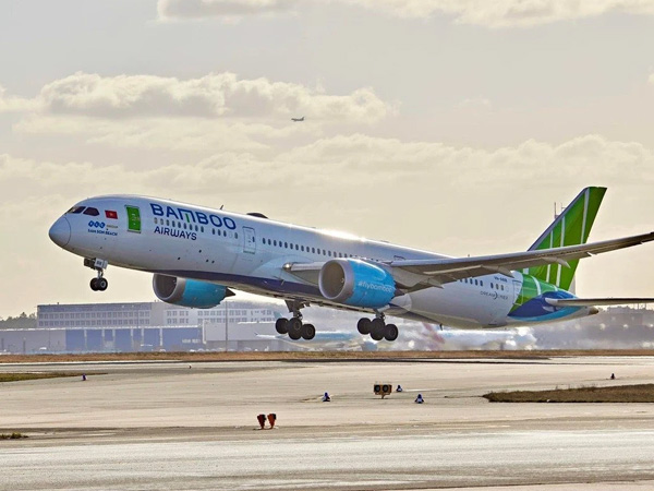 Sacombank xin chủ trương đầu tư vào Bamboo Airways, Phó Tổng giám đốc FLC gia nhập HĐQT