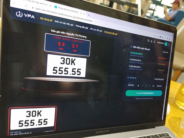 Biển số 'siêu đẹp' 30K - 555.55 chốt giá 14,12 tỉ đồng