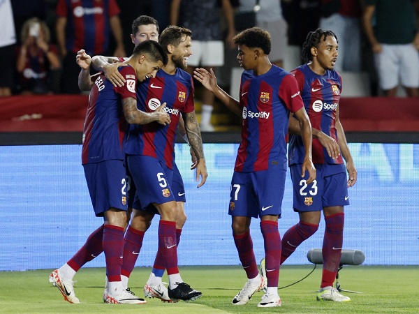 Kết quả bóng đá hôm nay 17/9: Lewandowski giúp Barca đại thắng Betis