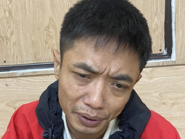 Vụ đâm công an ở Hà Nội nhập viện: Lời khai của kẻ si tình