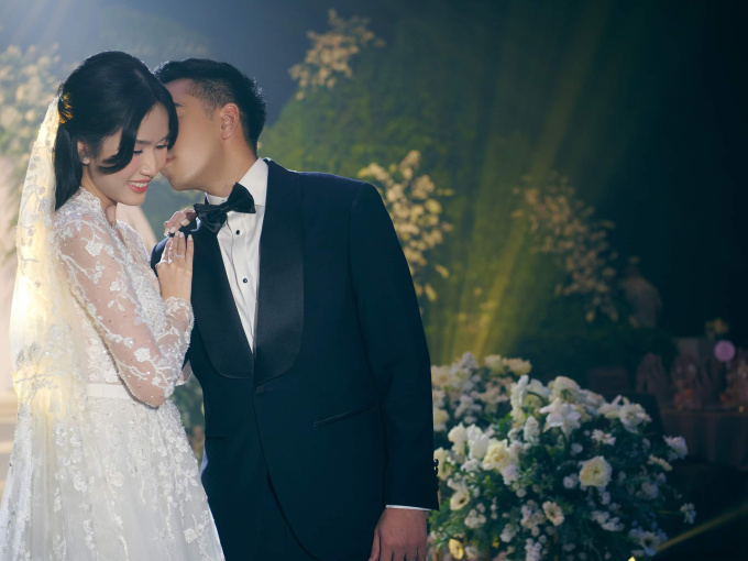 Đám cưới lộng lẫy như cổ tích của Á hậu Phương Anh và chồng doanh nhân