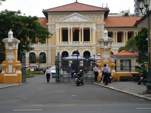 Xét xử Nguyễn Phương Hằng và 4 đồng phạm: Toà án lưu ý đặc biệt tới người dân