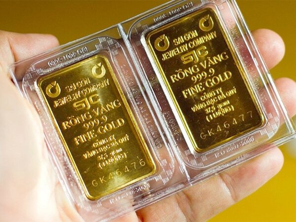 Giá vàng SJC vượt mốc 69 triệu đồng/lượng